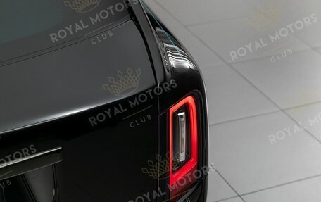 Rolls-Royce Cullinan, 2024 год, 108 500 000 рублей, 6 фотография