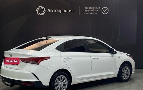 Hyundai Solaris II рестайлинг, 2021 год, 1 620 000 рублей, 7 фотография