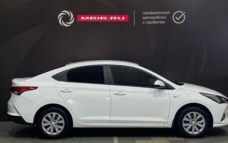 Hyundai Solaris II рестайлинг, 2021 год, 1 620 000 рублей, 17 фотография