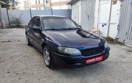 Opel Omega B, 1996 год, 650 000 рублей, 1 фотография