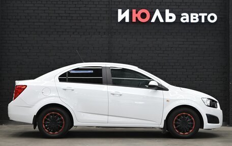 Chevrolet Aveo III, 2014 год, 800 000 рублей, 9 фотография