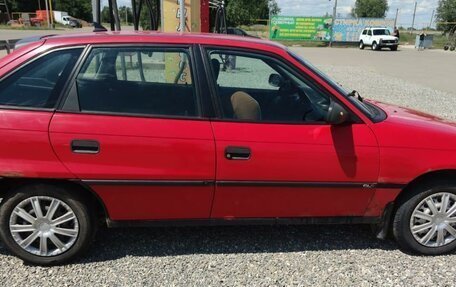 Opel Astra F, 1995 год, 215 000 рублей, 1 фотография