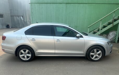 Volkswagen Jetta VI, 2014 год, 1 100 000 рублей, 2 фотография