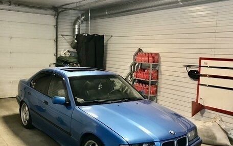 BMW 3 серия, 1993 год, 290 000 рублей, 17 фотография