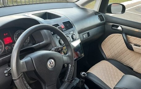 Volkswagen Touran III, 2008 год, 800 000 рублей, 7 фотография