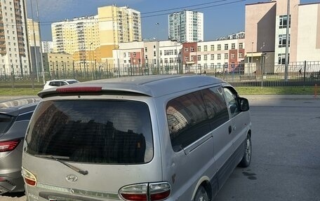 Hyundai Starex I рестайлинг, 2004 год, 670 000 рублей, 3 фотография