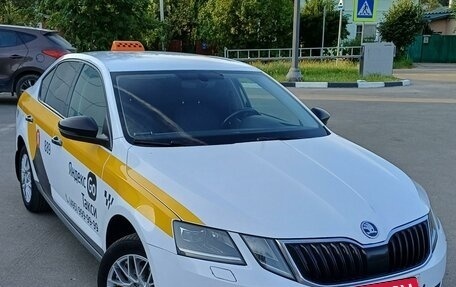 Skoda Octavia, 2019 год, 1 900 000 рублей, 11 фотография