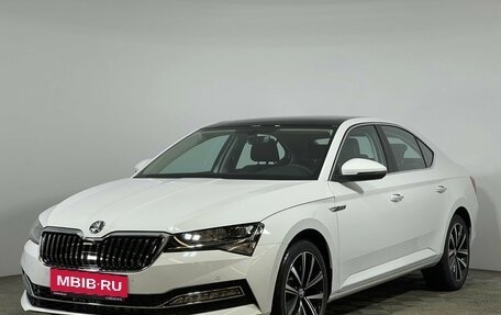 Skoda Superb III рестайлинг, 2024 год, 4 350 000 рублей, 1 фотография