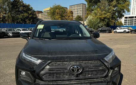 Toyota RAV4, 2024 год, 4 000 000 рублей, 1 фотография