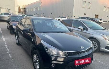 KIA Rio IV, 2018 год, 1 445 000 рублей, 2 фотография