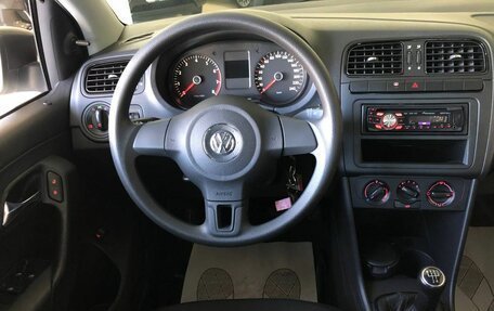 Volkswagen Polo VI (EU Market), 2011 год, 750 000 рублей, 16 фотография