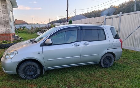 Toyota Raum II, 2007 год, 800 000 рублей, 3 фотография