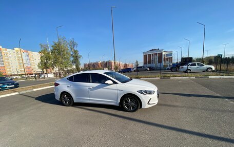 Hyundai Elantra VI рестайлинг, 2018 год, 1 560 000 рублей, 6 фотография