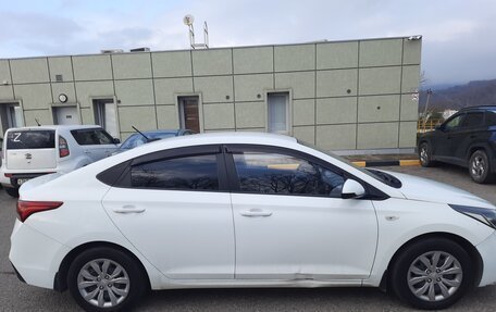 Hyundai Solaris II рестайлинг, 2018 год, 1 350 000 рублей, 3 фотография