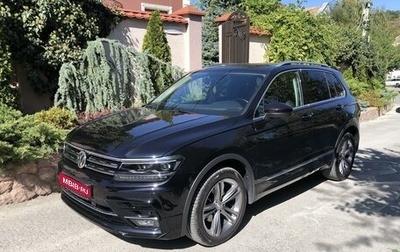 Volkswagen Tiguan II, 2018 год, 3 150 000 рублей, 1 фотография