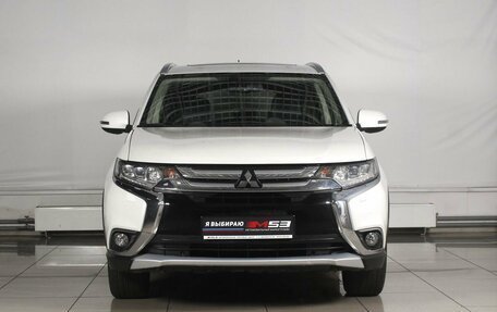 Mitsubishi Outlander III рестайлинг 3, 2016 год, 2 259 995 рублей, 2 фотография