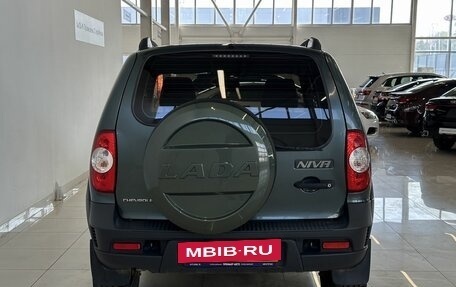 Chevrolet Niva I рестайлинг, 2015 год, 800 000 рублей, 5 фотография