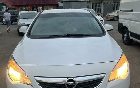 Opel Astra J, 2011 год, 630 000 рублей, 8 фотография