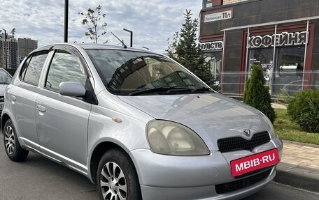 Toyota Vitz, 2001 год, 420 000 рублей, 2 фотография