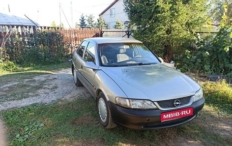 Opel Vectra B рестайлинг, 1996 год, 285 000 рублей, 1 фотография