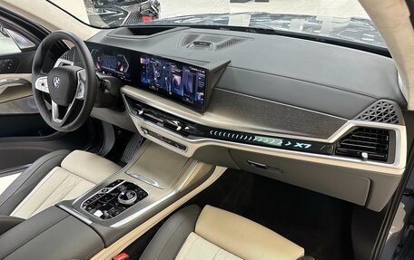 BMW X7, 2023 год, 15 799 000 рублей, 28 фотография