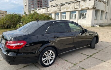 Mercedes-Benz E-Класс, 2012 год, 1 650 000 рублей, 2 фотография