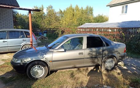 Opel Vectra B рестайлинг, 1996 год, 285 000 рублей, 5 фотография