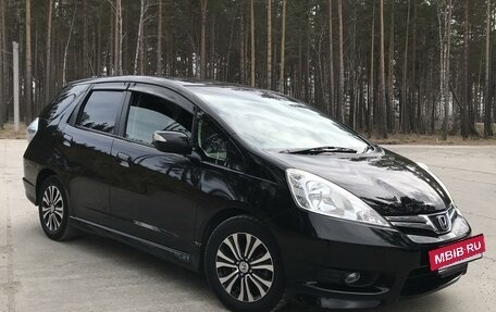 Honda Fit Shuttle I рестайлинг, 2013 год, 1 120 000 рублей, 2 фотография