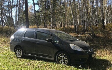 Honda Fit Shuttle I рестайлинг, 2013 год, 1 120 000 рублей, 30 фотография