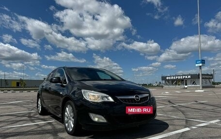 Opel Astra J, 2010 год, 655 000 рублей, 2 фотография