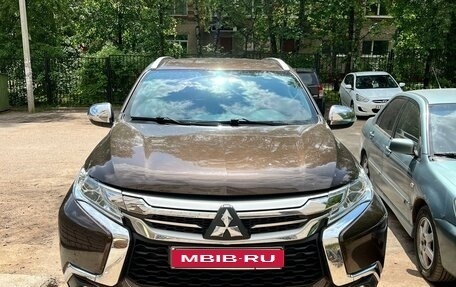 Mitsubishi Pajero Sport III рестайлинг, 2018 год, 3 930 000 рублей, 1 фотография