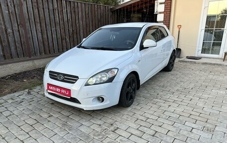 KIA cee'd I рестайлинг, 2009 год, 680 000 рублей, 1 фотография