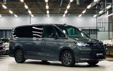 Volkswagen Multivan, 2022 год, 7 850 000 рублей, 2 фотография