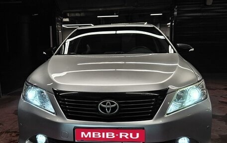 Toyota Camry, 2013 год, 1 560 000 рублей, 2 фотография