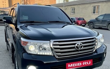 Toyota Land Cruiser 200, 2013 год, 4 000 000 рублей, 2 фотография