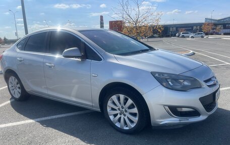 Opel Astra J, 2013 год, 900 000 рублей, 6 фотография