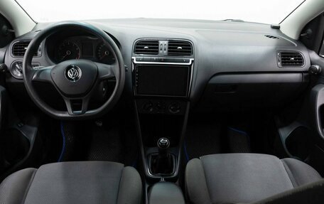 Volkswagen Polo VI (EU Market), 2017 год, 985 000 рублей, 14 фотография