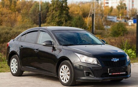 Chevrolet Cruze II, 2014 год, 975 000 рублей, 3 фотография