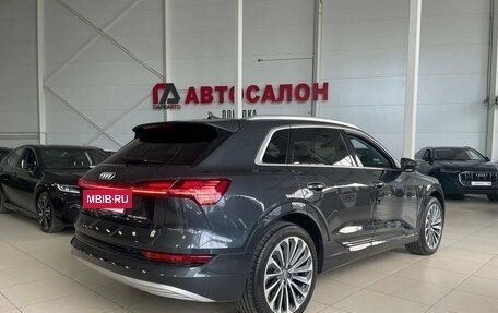 Audi e-tron I, 2020 год, 5 550 000 рублей, 8 фотография