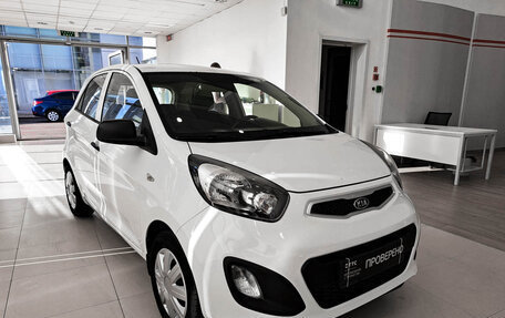 KIA Picanto II, 2011 год, 864 000 рублей, 3 фотография