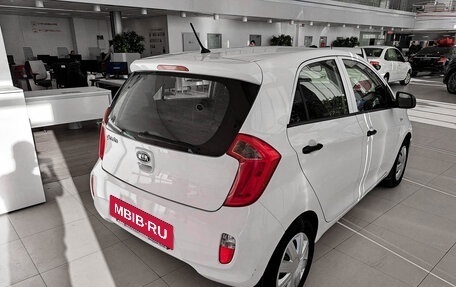 KIA Picanto II, 2011 год, 864 000 рублей, 5 фотография