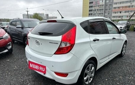 Hyundai Solaris II рестайлинг, 2011 год, 780 000 рублей, 2 фотография