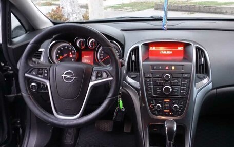 Opel Astra J, 2013 год, 1 100 000 рублей, 11 фотография