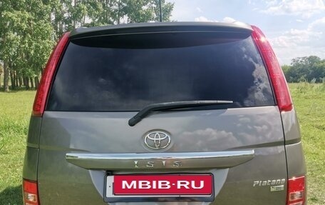 Toyota ISis I, 2010 год, 1 550 000 рублей, 9 фотография