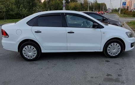 Volkswagen Polo VI (EU Market), 2019 год, 900 000 рублей, 1 фотография