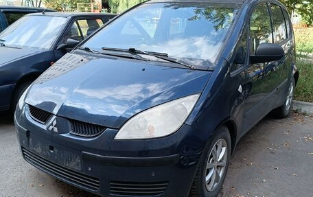 Mitsubishi Colt VI рестайлинг, 2005 год, 400 000 рублей, 1 фотография