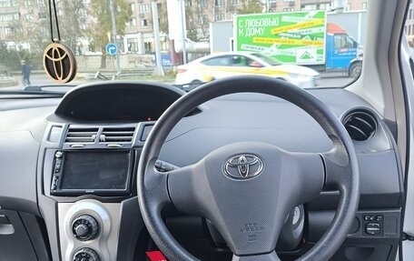 Toyota Vitz, 2005 год, 474 444 рублей, 7 фотография