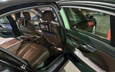 BMW 7 серия, 2015 год, 3 950 000 рублей, 13 фотография