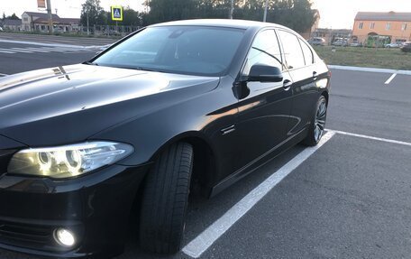 BMW 5 серия, 2015 год, 3 000 000 рублей, 3 фотография