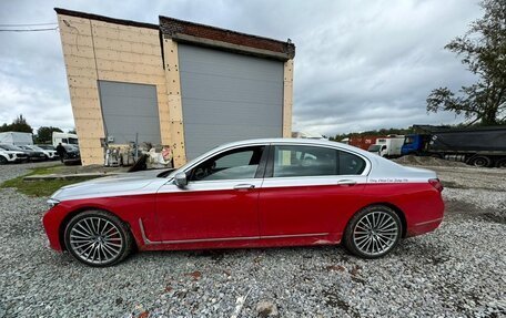 BMW 7 серия, 2019 год, 6 110 000 рублей, 2 фотография